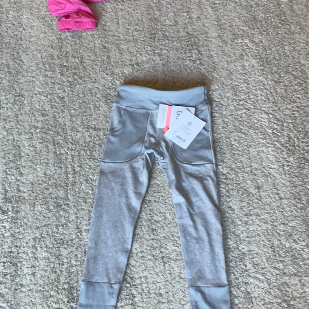 ☕️grey athleta high rise soft luxe tight pants size 6/7